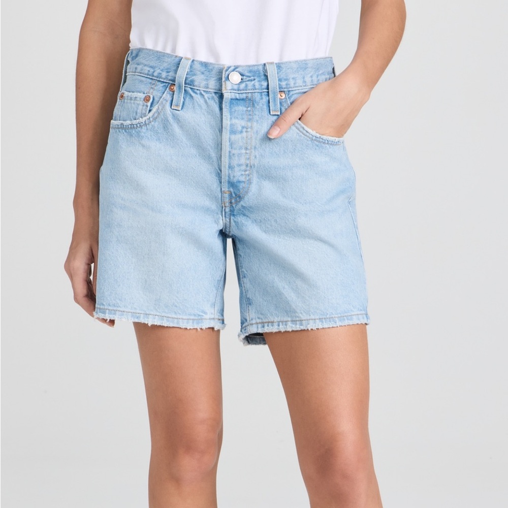 Levi’s 501 Mid Thigh Shorts Size 26
